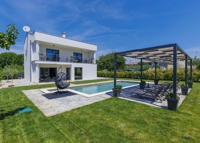 Holiday Home Villa Essea By Interhome