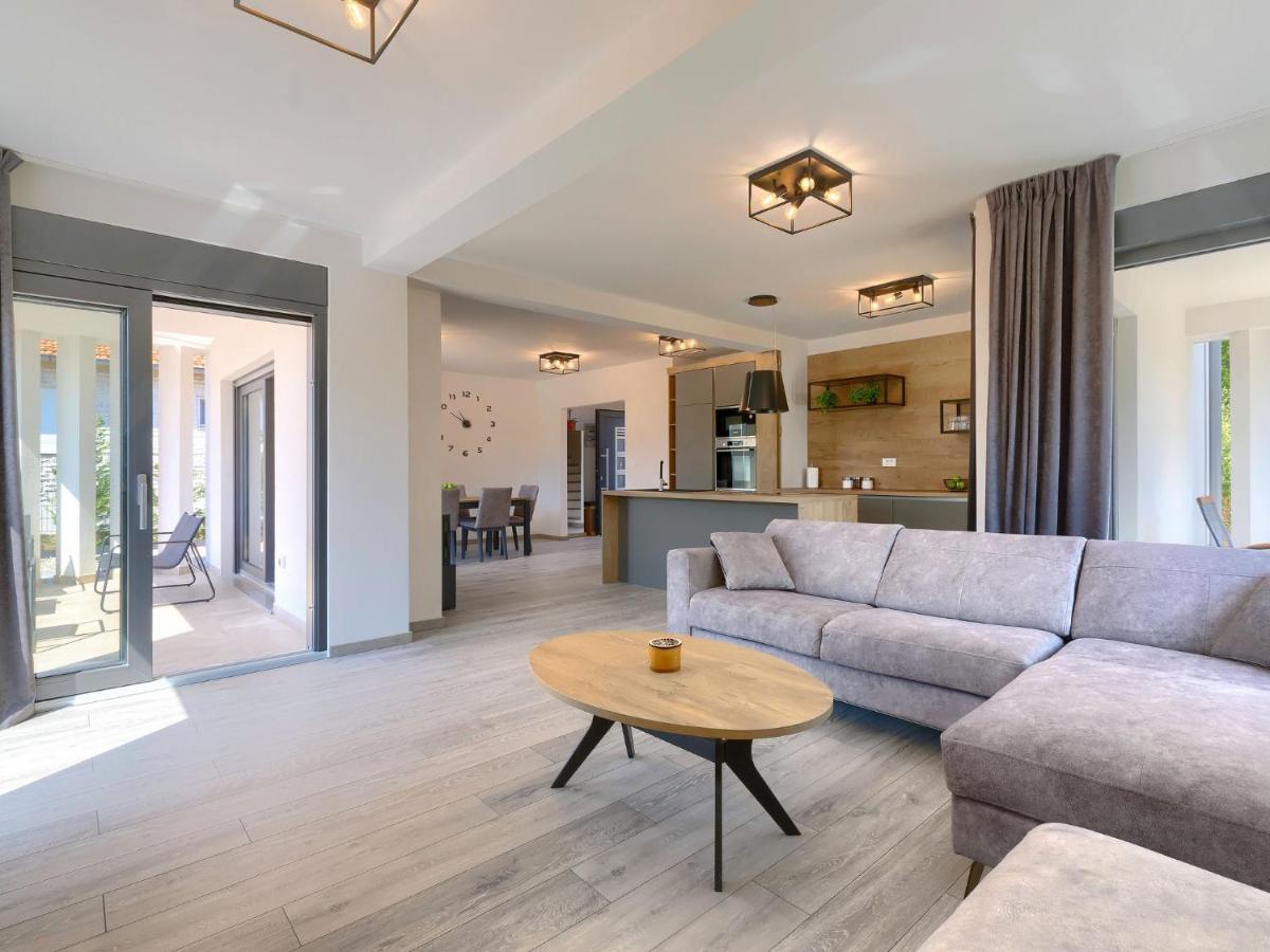 Essea By Interhome Kanfanar